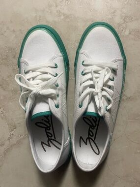 Zodiac White Canvas Sneakers with Greeb Trim